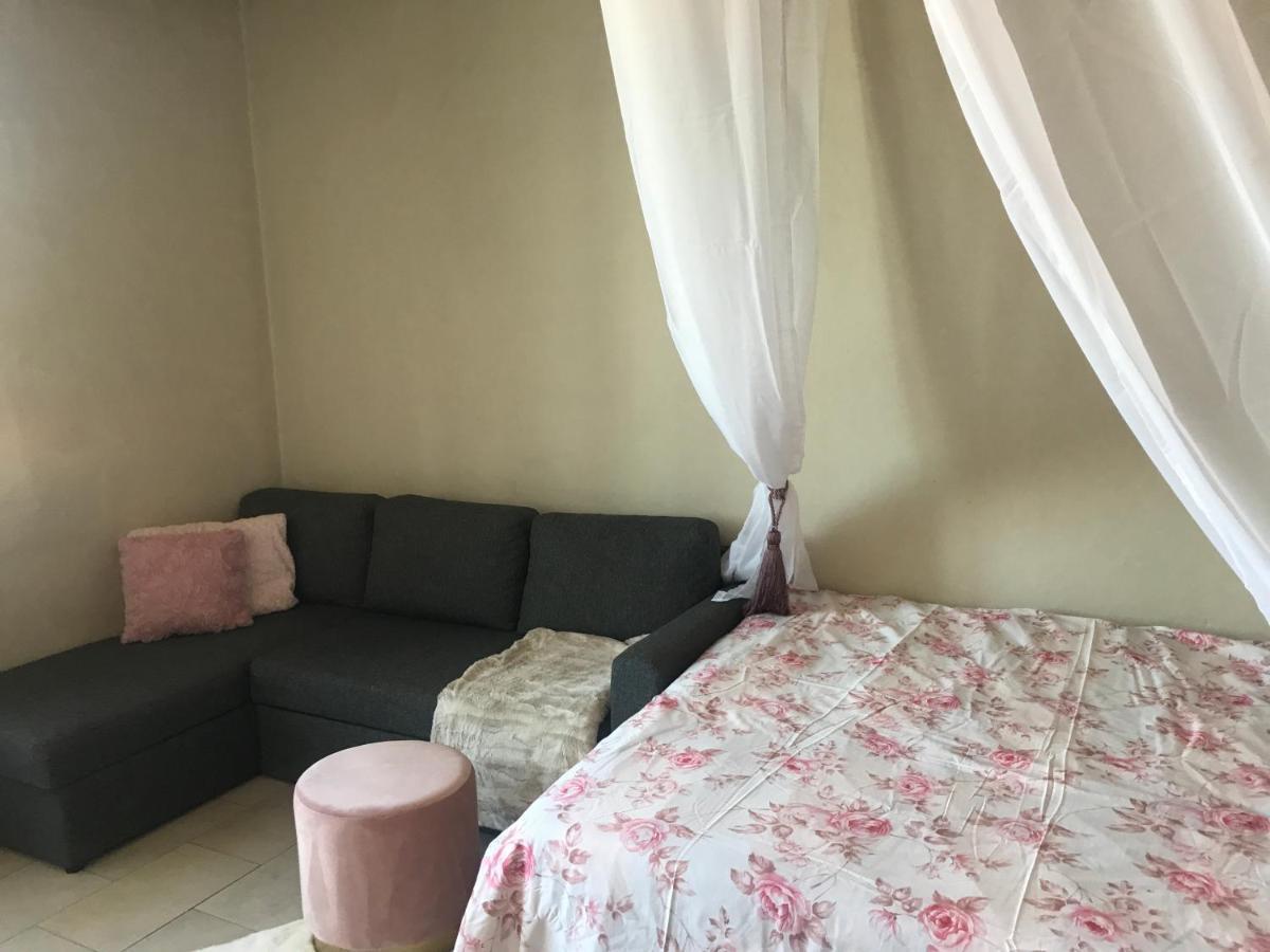 Cozy Oldtown Studio With Magnific City View タリン エクステリア 写真